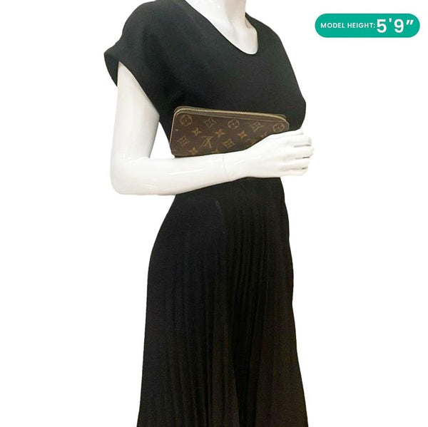 LOUIS VUITTON Portefeuille Clemence Monogram Canvas Zippy Wallet Brown