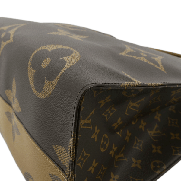LOUIS VUITTON Onthego GM Giant Monogram Canvas Tote Shoulder Bag Brown