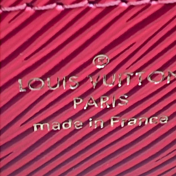 LOUIS VUITTON Twist MM Epi Leather Chain Shoulder Bag Red