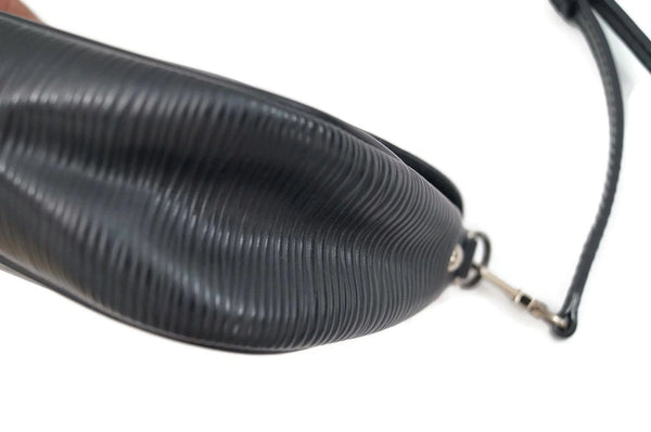 LOUIS VUITTON Montaigne Clutch Epi Noir Shoulder Bag