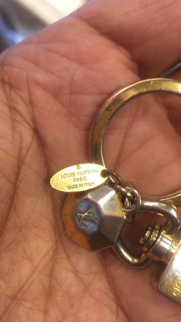 LOUIS VUITTON LV Facettes Key Holder Gold- Final Call