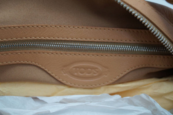 Authentic Tod's Benji Pattina Media Tan Handbag W/DustBag CG001 - Dallas Designer Handbags