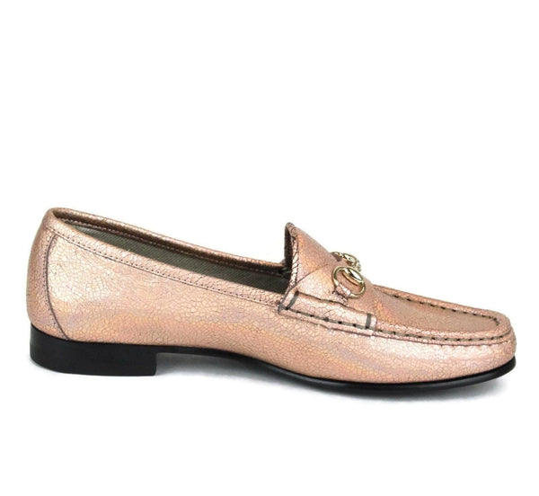 Gucci Authentic Salmon Crackled Leather Shoe For Women - Moccasins