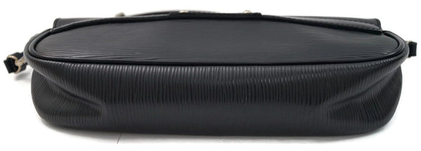 LOUIS VUITTON Montaigne Clutch Epi Noir Shoulder Bag