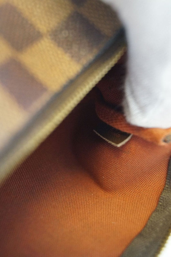 LOUIS VUITTON Damier Ebene Brown Marais Bucket Bag