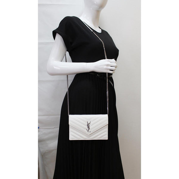 YVES SAINT LAURENT Monogram Grain De Poudre Chain Wallet White