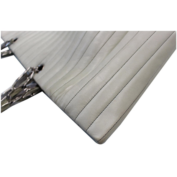 Chanel Tote Bag Large CC Chain made out of Lambskin