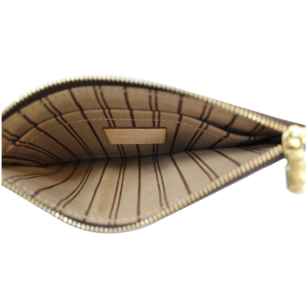 interior look Lv Wristlet Neverfull PM Monogram Pouch