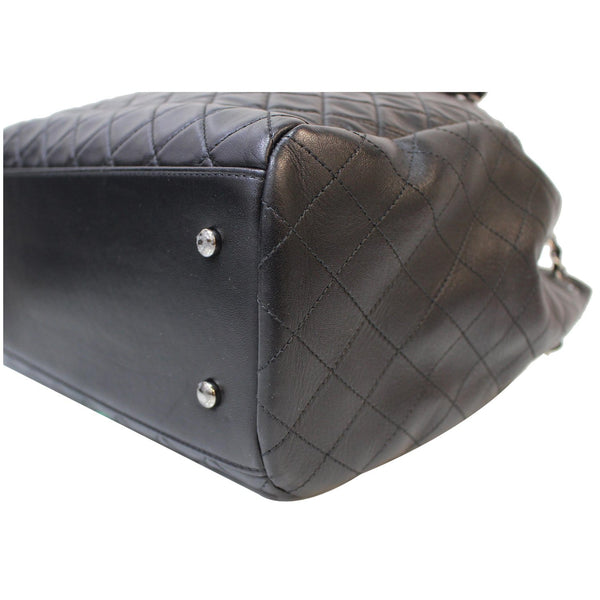 CHANEL Drawstring Bucket Quilted Lambskin Leather Shoulder Bag Black