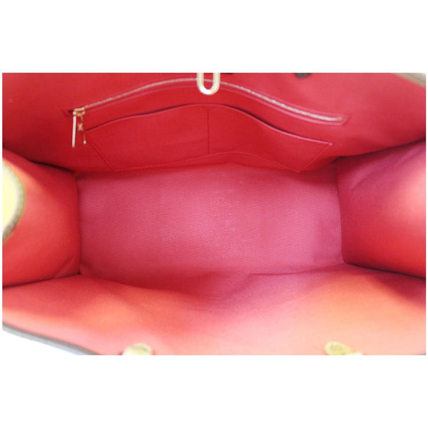 LOUIS VUITTON Onthego Reverse Monogram Giant Canvas Shoulder Bag Brown