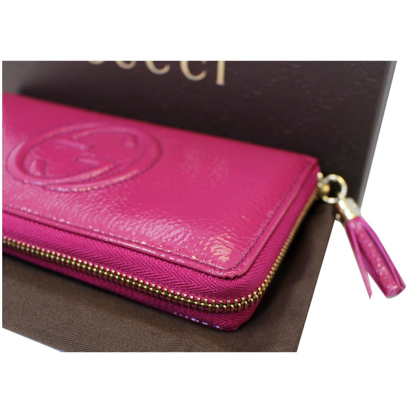 GUCCI Soho Interlocking G Leather Zip Around Wallet Fuchsia-US