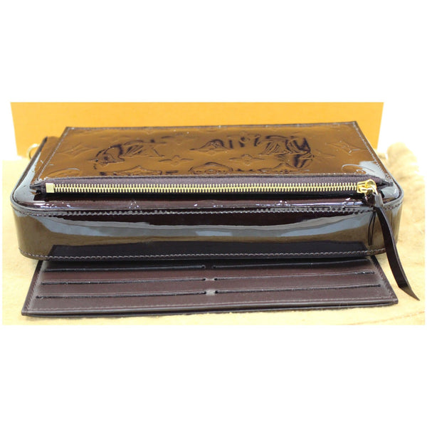 LOUIS VUITTON Felicie Pochette Vernis Crossbody Bag Amarante