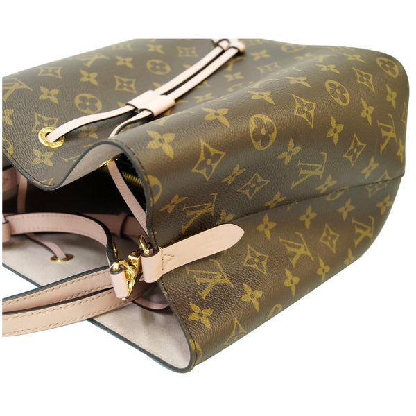 Louis Vuitton NeoNoe Monogram Canvas Bag in good condition