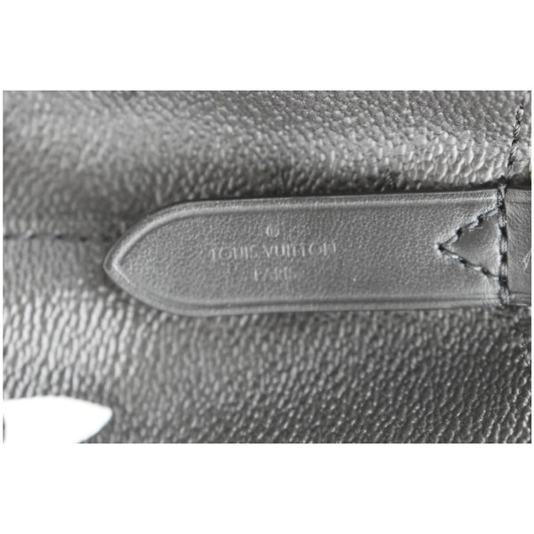 LOUIS VUITTON NeoNoe MM Wild At Heart Monogram Canvas Shoulder Bag Black