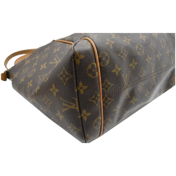 Louis Vuitton Totally MM Monogram Canvas Shoulder Bag