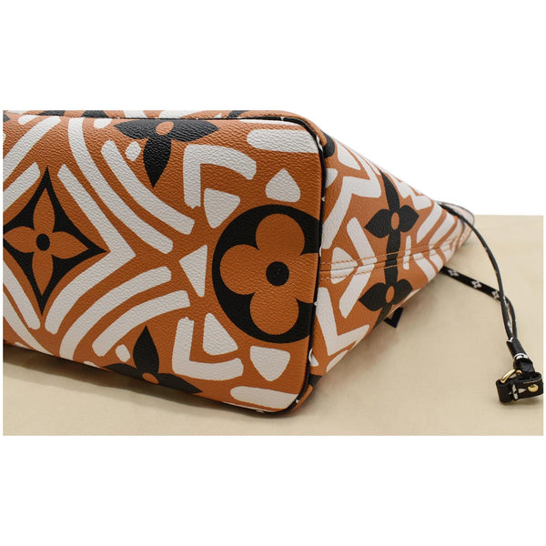 LOUIS VUITTON Neverfull Crafty MM Monogram Gaint Canvas Tote Bag Caramel