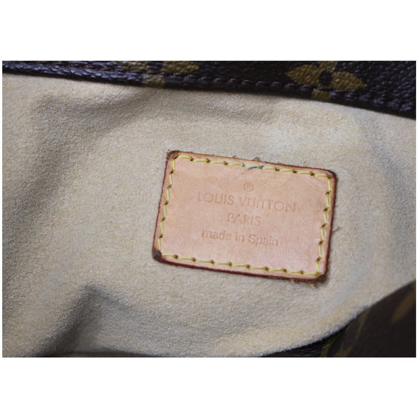 Louis Vuitton Artsy MM Monogram Canvas Bag logo view