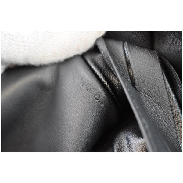 Louis Vuitton Sarah Cuir Boudoir Chain Wallet code