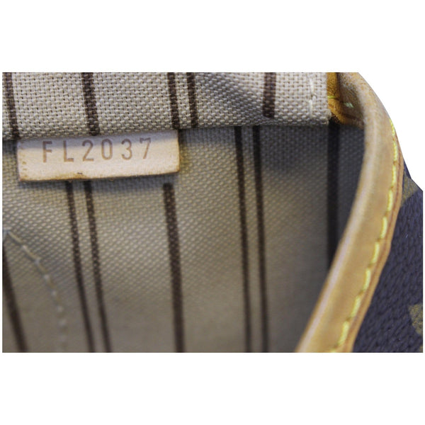 Louis Vuitton Neverfull GM Tote Shoulder Bag - lv tag