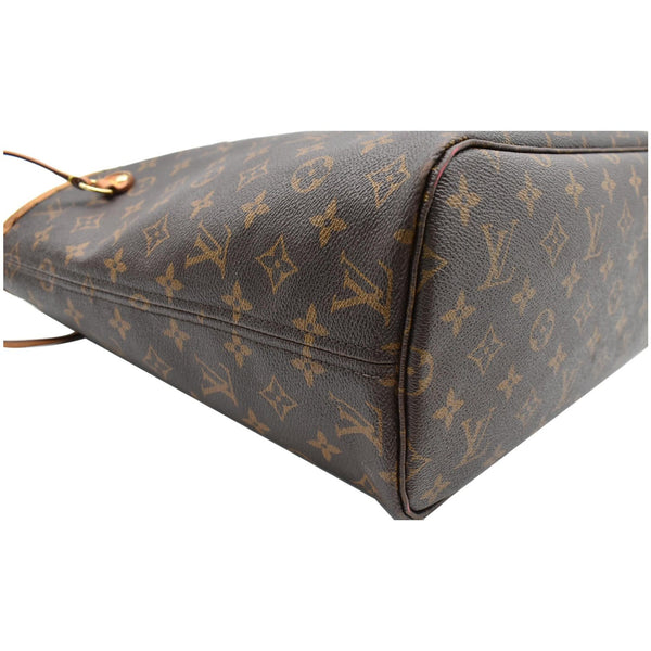 Louis Vuitton Neverfull MM Monogram Canvas Bag - bottom corner