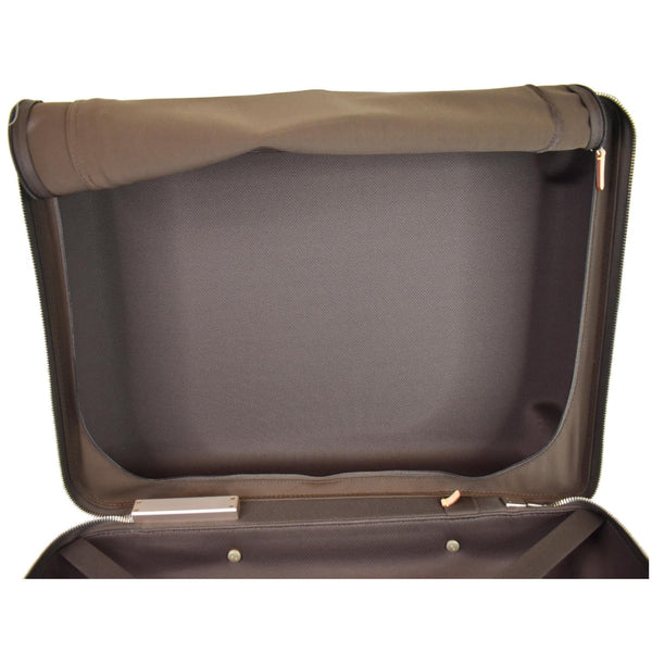 Louis Vuitton Horizon Monogram Canvas Rolling Suitcase - interior