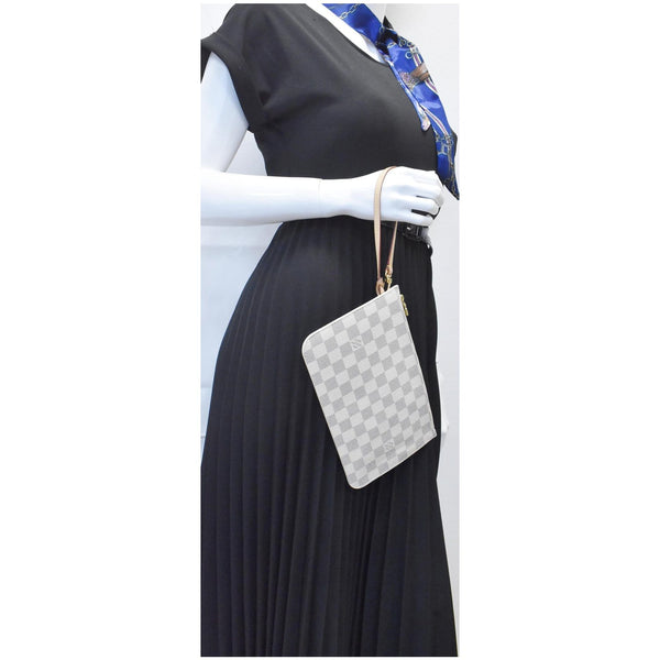 LOUIS VUITTON Neverfull MM Damier Azur Pochette Wristlet Pouch White