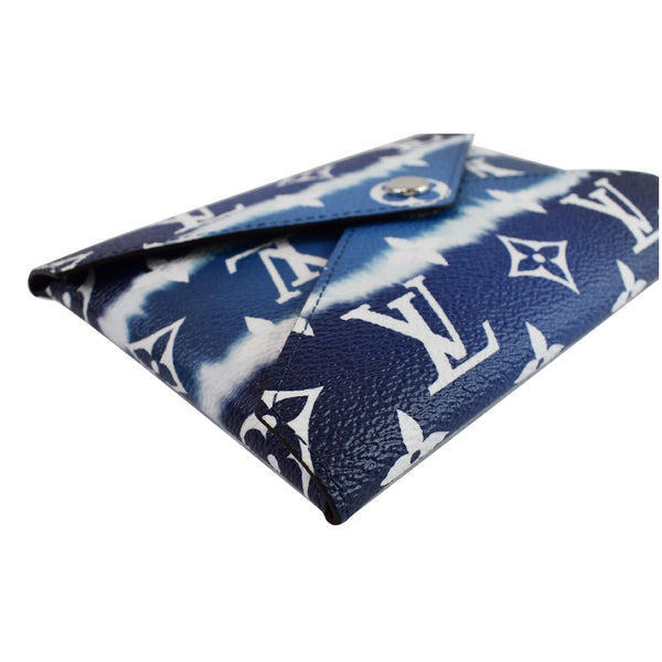 Louis Vuitton Kirigami Pochette Monogram Escale M/S - focused view