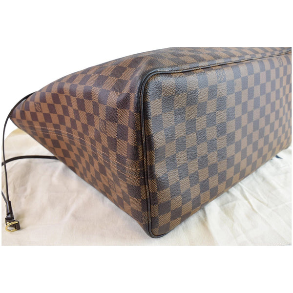 Louis Vuitton Neverfull GM Shoulder Bag corner view