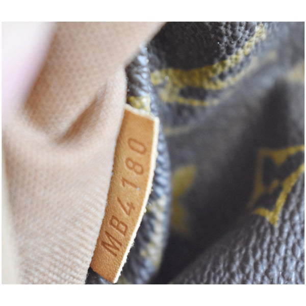 LOUIS VUITTON Totally MM Monogram Canvas Shoulder Bag Brown