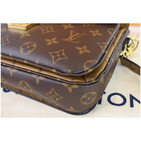 LOUIS VUITTON Metis Pochette Reverse Monogram Canvas Crossbody Bag Brown