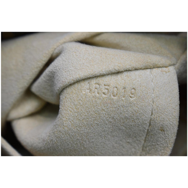 LOUIS VUITTON Artsy MM Monogram Canvas Hobo Bag Brown