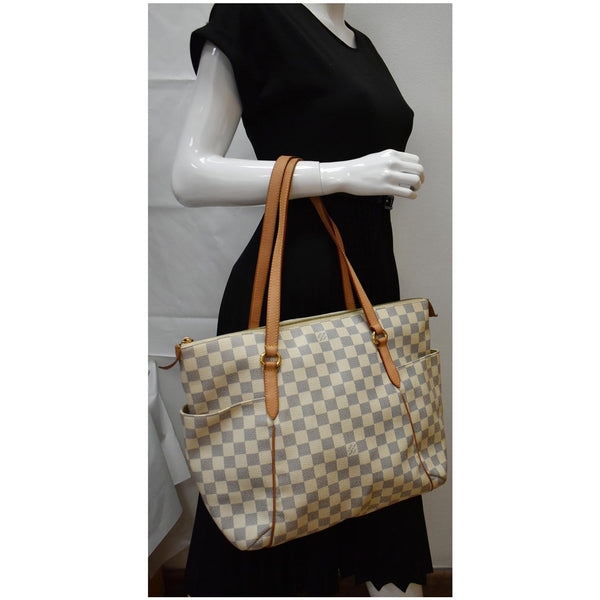 LOUIS VUITTON Totally MM Damier Azur Shoulder Bag White