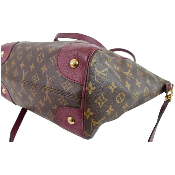 Louis Vuitton Estrela NM Monogram Canvas bag corner look