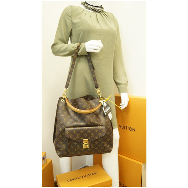 LOUIS VUITTON Metis Hobo Monogram Canvas Shoulder Bag Brown