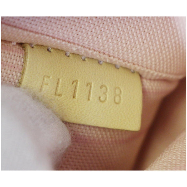 Louis Vuitton Pochette Wristlet Neverfull GM Pouch - lv tag