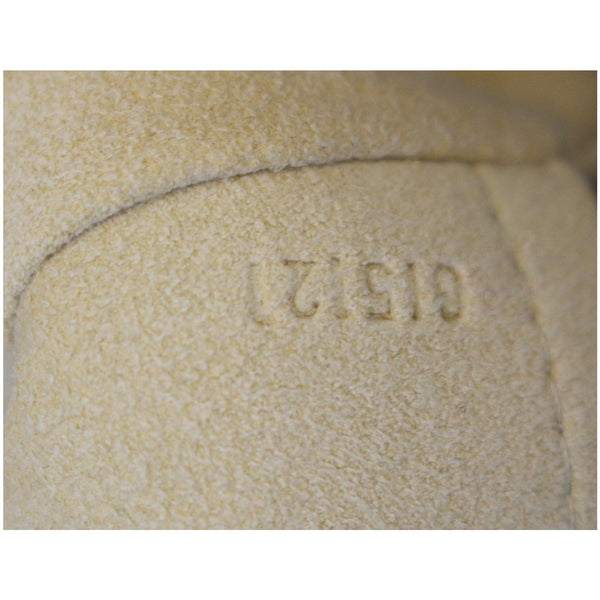 Louis Vuitton Artsy MM Monogram Shoulder Bag - Lv tag