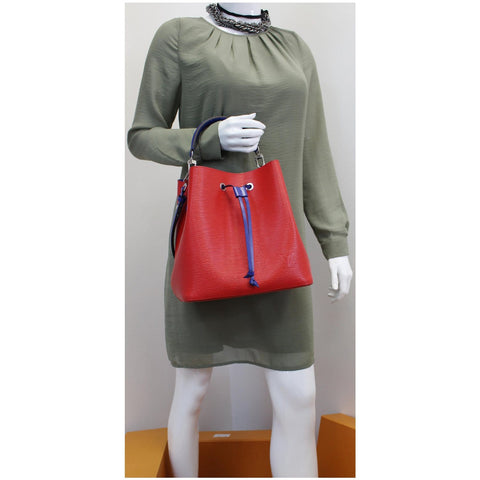 LOUIS VUITTON Neonoe Epi Shoulder Bag Coquelicot