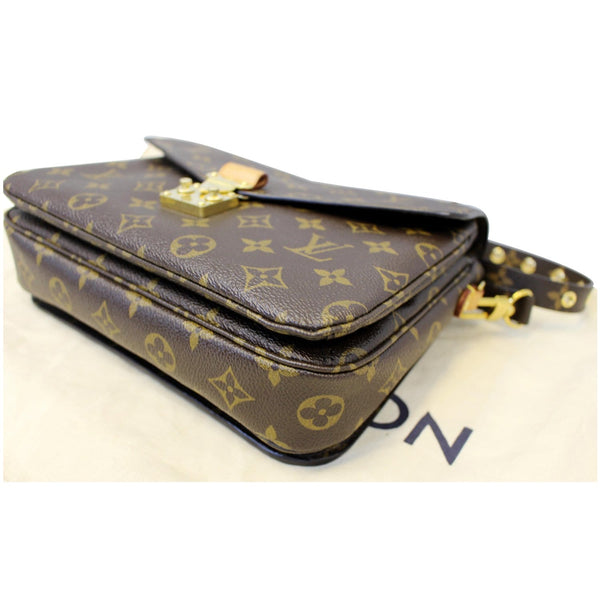 LOUIS VUITTON Metis Pochette Monogram Canvas Crossbody Bag Brown