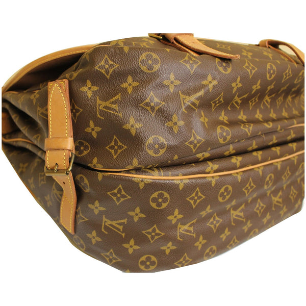 Louis Vuitton Saumur 43 Monogram Canvas Handbag