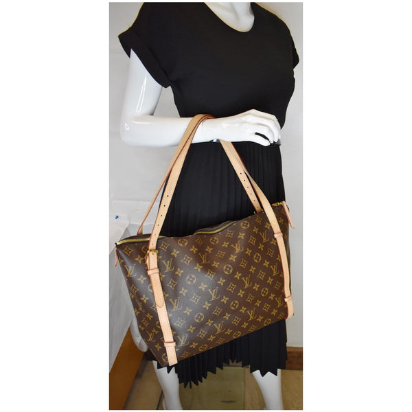 Louis Vuitton Tuileries Monogram Canvas Handbag