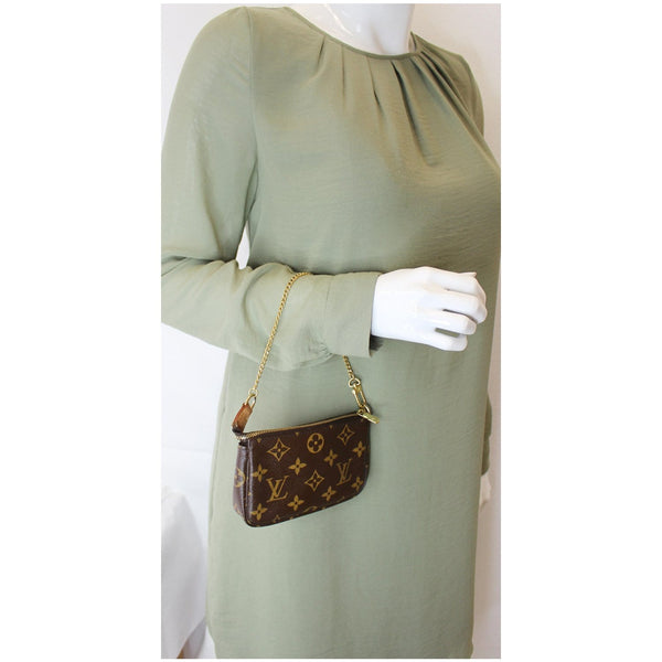 Louis Vuitton Mini Pochette Monogram Canvas Handbag pouch