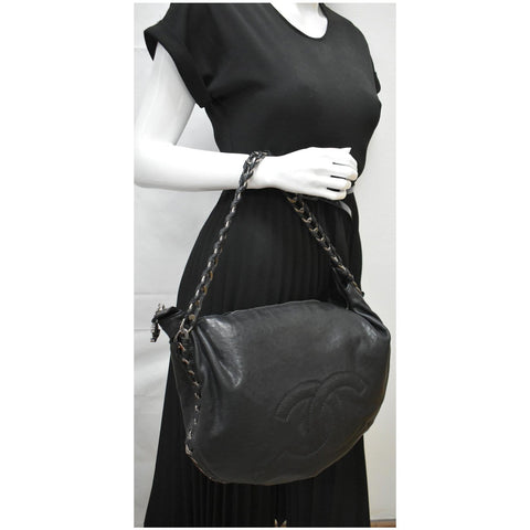 CHANEL Modern Chain Calfskin Leather Hobo Bag Black