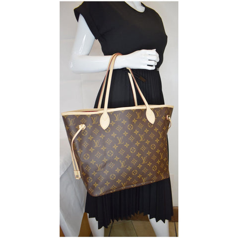 LOUIS VUITTON Neverfull MM Monogram Canvas Shoulder Bag Brown