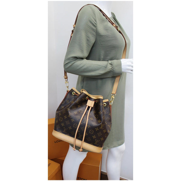 LOUIS VUITTON Petit Noe NM Monogram Canvas Shoulder Bag Brown