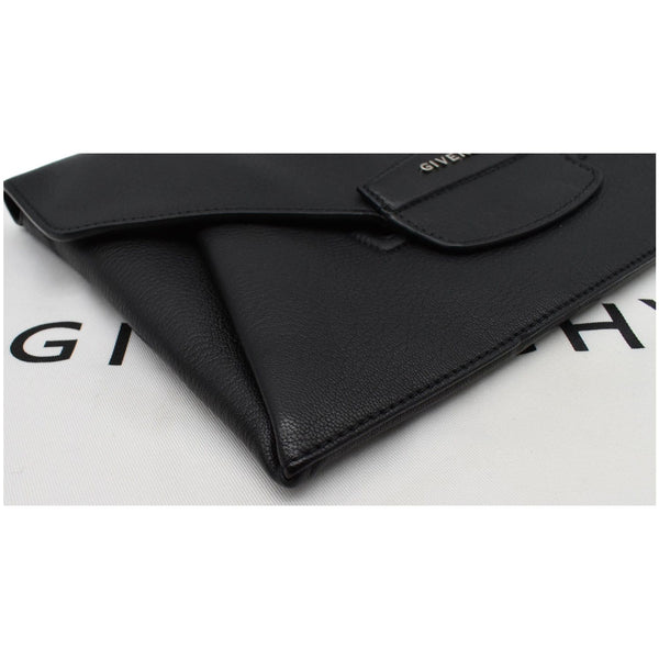 GIVENCHY Antigona Envelope Leather Clutch Black