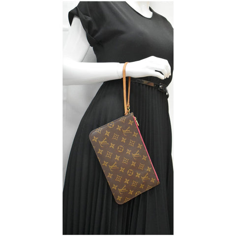 LOUIS VUITTON Neverfull GM Monogram Canvas Pochette Wristlet Pouch Fuchsia