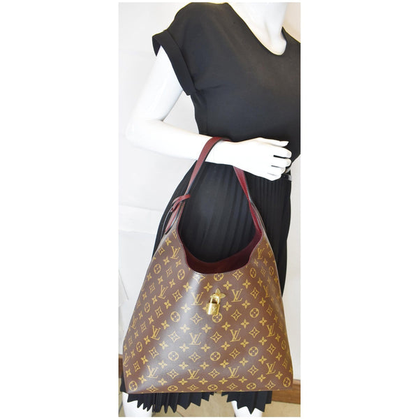 LOUIS VUITTON Flower Hobo Monogram Canvas Shoulder Hobo Bag Brown