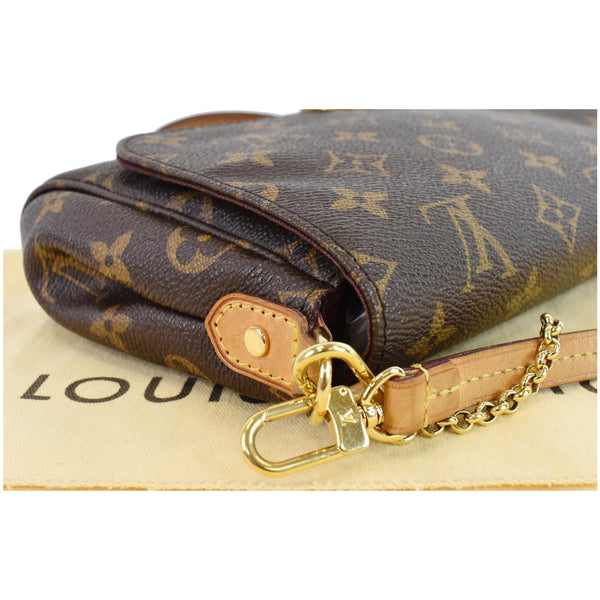 LOUIS VUITTON Favorite MM Monogram Canvas Crossbody Bag Brown
