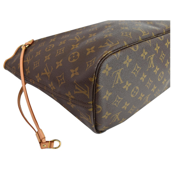 Louis Vuitton Neverfull MM Monogram Canvas Shoulder Bag - bottom corner