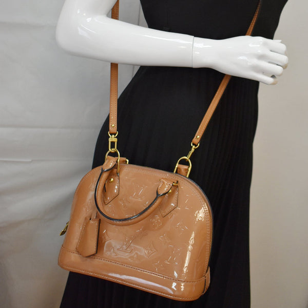 LOUIS VUITTON Alma BB Vernis Leather Satchel Crossbody Bag Tan